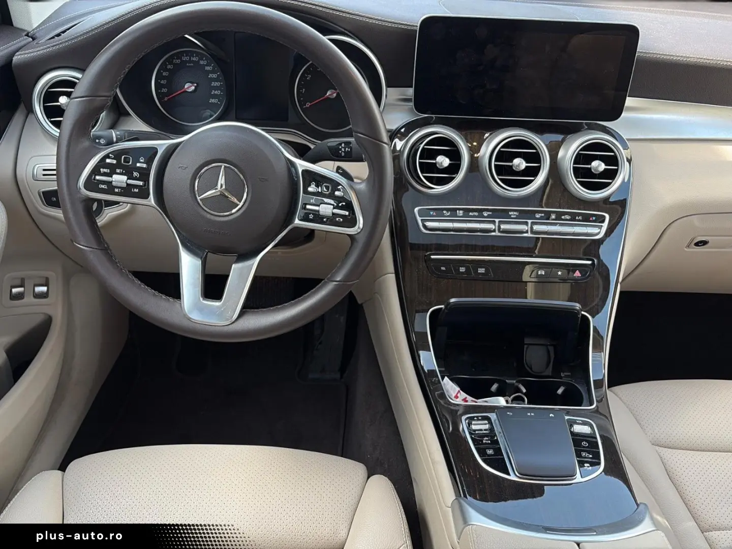 MERCEDES-BENZ GLC 300 e Coupe Exclusive Memory Sdach