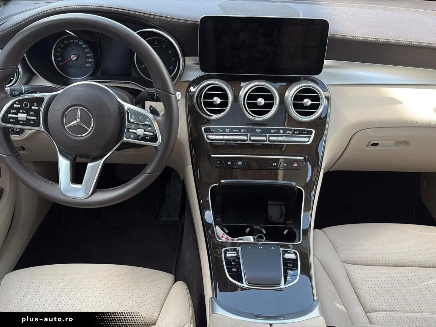 MERCEDES-BENZ GLC 300 e Coupe Exclusive Memory Sdach
