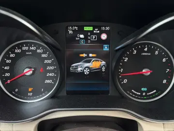 MERCEDES-BENZ GLC 300 e Coupe Exclusive Memory Sdach