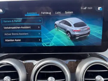 MERCEDES-BENZ GLC 300 e Coupe Exclusive Memory Sdach