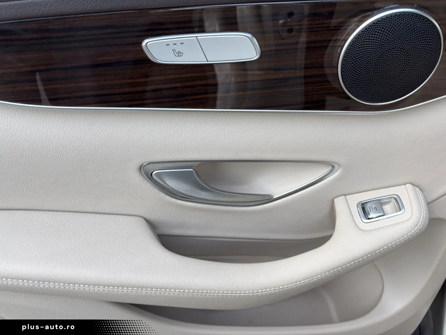 MERCEDES-BENZ GLC 300 e Coupe Exclusive Memory Sdach