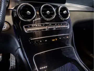 MERCEDES-BENZ GLC 43 AMG 4M AHK Pano SHD Sounds.