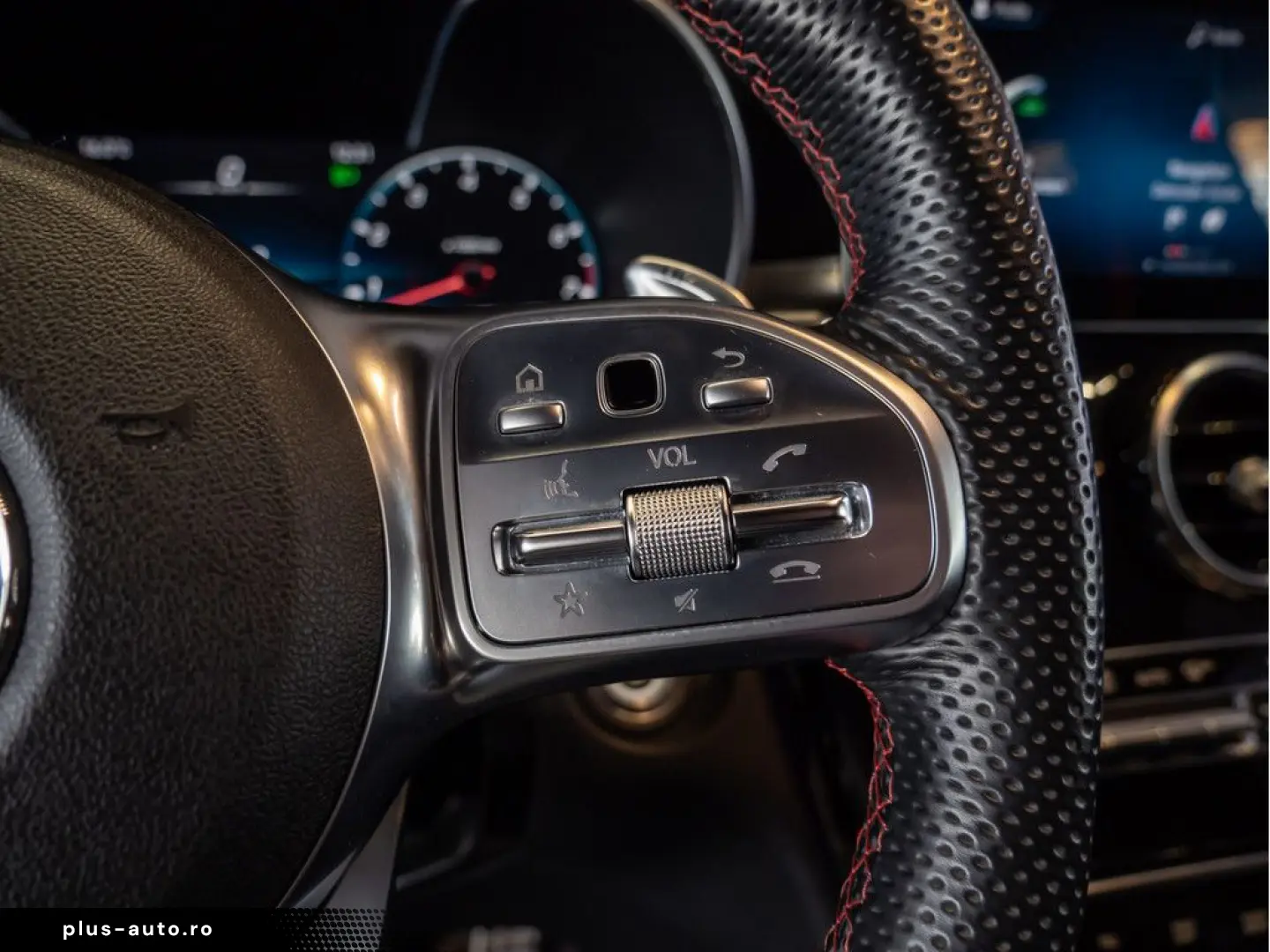 MERCEDES-BENZ GLC 43 AMG 4M AHK Pano SHD Sounds.