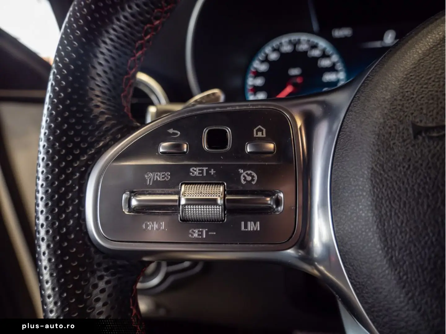 MERCEDES-BENZ GLC 43 AMG 4M AHK Pano SHD Sounds.