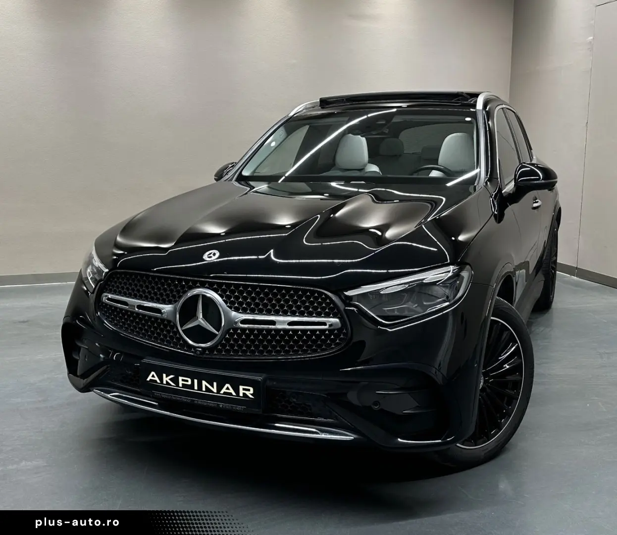 MERCEDES-BENZ GLC200 AMG LINE 4M  1.HAND BURM PANO 360