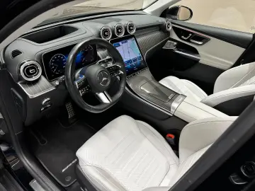 MERCEDES-BENZ GLC200 AMG LINE 4M  1.HAND BURM PANO 360