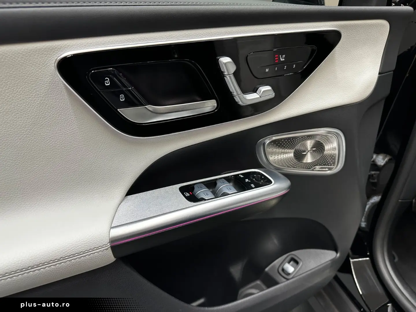 MERCEDES-BENZ GLC200 AMG LINE 4M  1.HAND BURM PANO 360