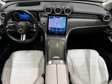 MERCEDES-BENZ GLC200 AMG LINE 4M  1.HAND BURM PANO 360