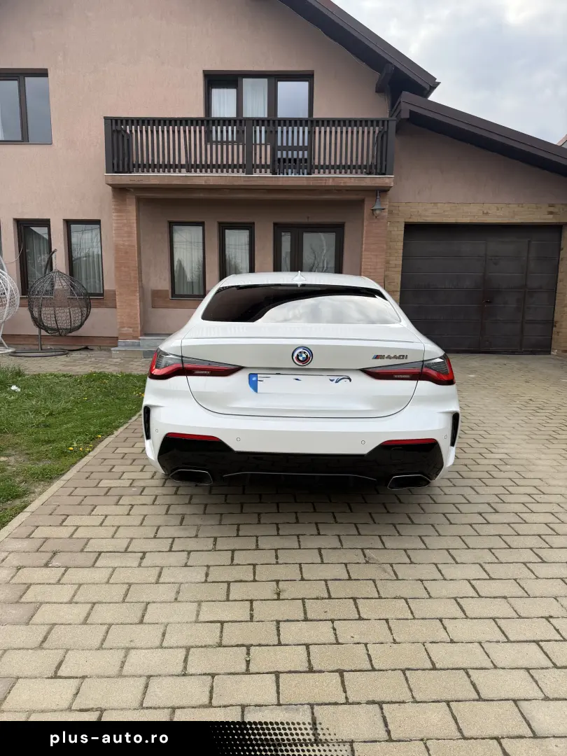 BMW M440