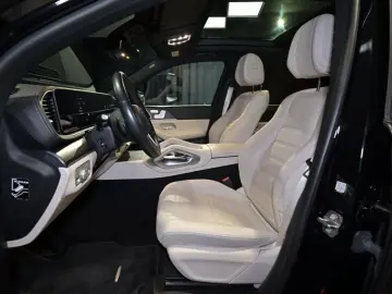 MERCEDES-BENZ GLE 350 de 4M Off-Roader AMG PANO AHK DISTRO