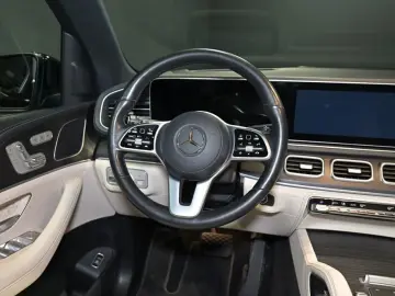 MERCEDES-BENZ GLE 350 de 4M Off-Roader AMG PANO AHK DISTRO