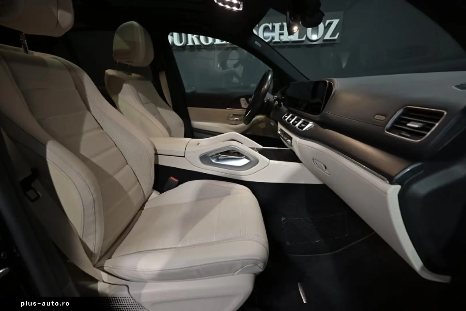 MERCEDES-BENZ GLE 350 de 4M Off-Roader AMG PANO AHK DISTRO