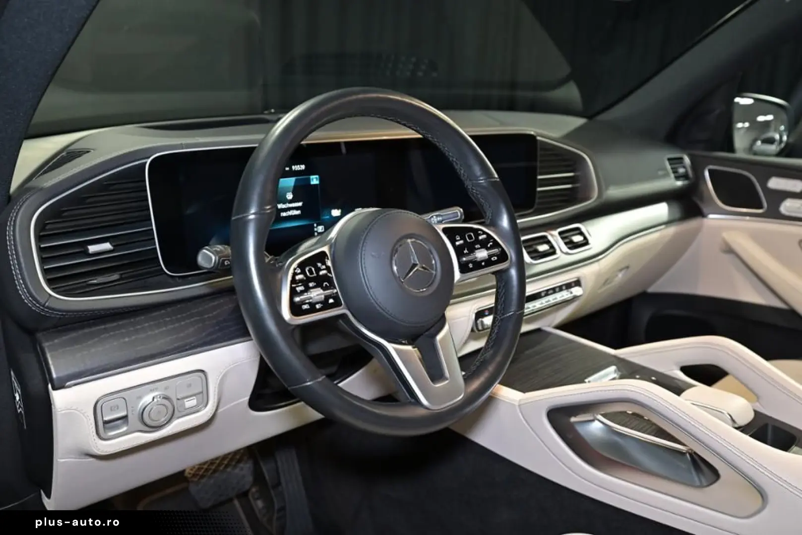 MERCEDES-BENZ GLE 350 de 4M Off-Roader AMG PANO AHK DISTRO