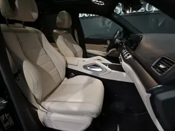 MERCEDES-BENZ GLE 350 de 4M Off-Roader AMG PANO AHK DISTRO