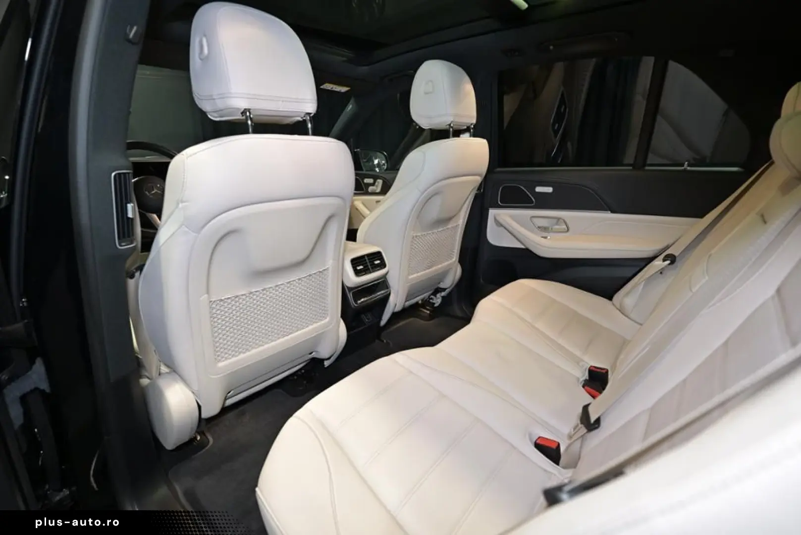MERCEDES-BENZ GLE 350 de 4M Off-Roader AMG PANO AHK DISTRO