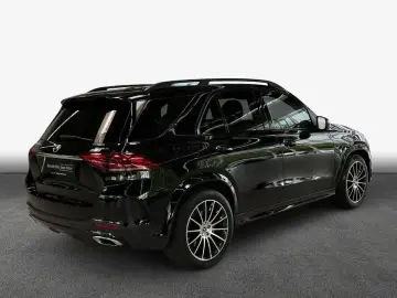 MERCEDES-BENZ GLE 350 de 4M AMG Night 21 AHK Pano
