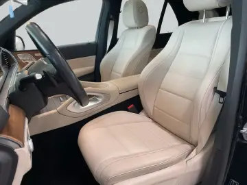 MERCEDES-BENZ GLE 350 de 4M AMG Night 21 AHK Pano