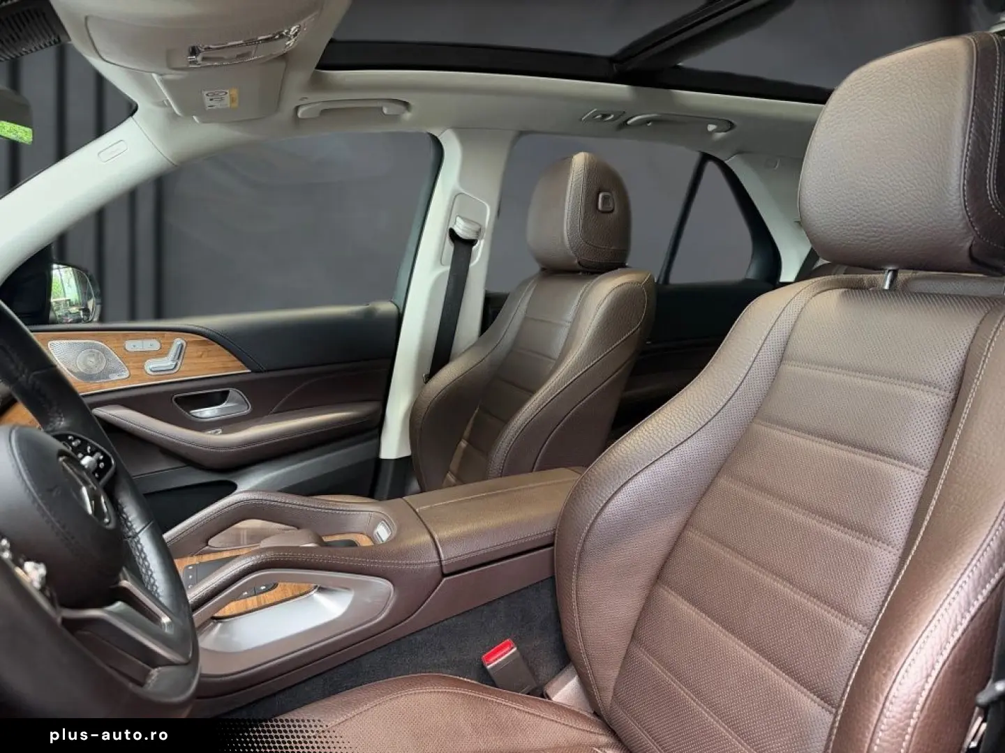 MERCEDES-BENZ GLE 350 de 4M Pano HuD Burmester 360