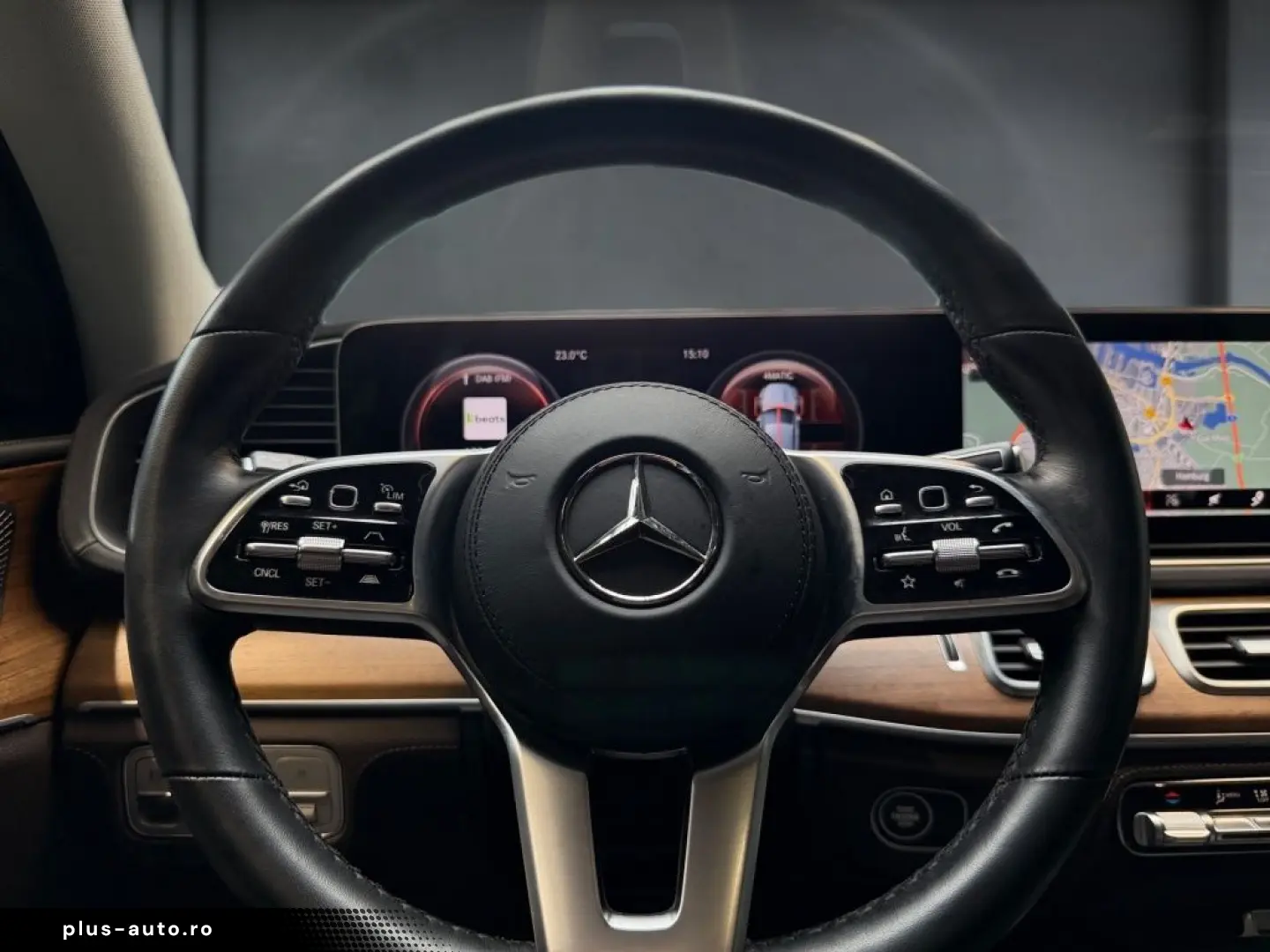 MERCEDES-BENZ GLE 350 de 4M Pano HuD Burmester 360