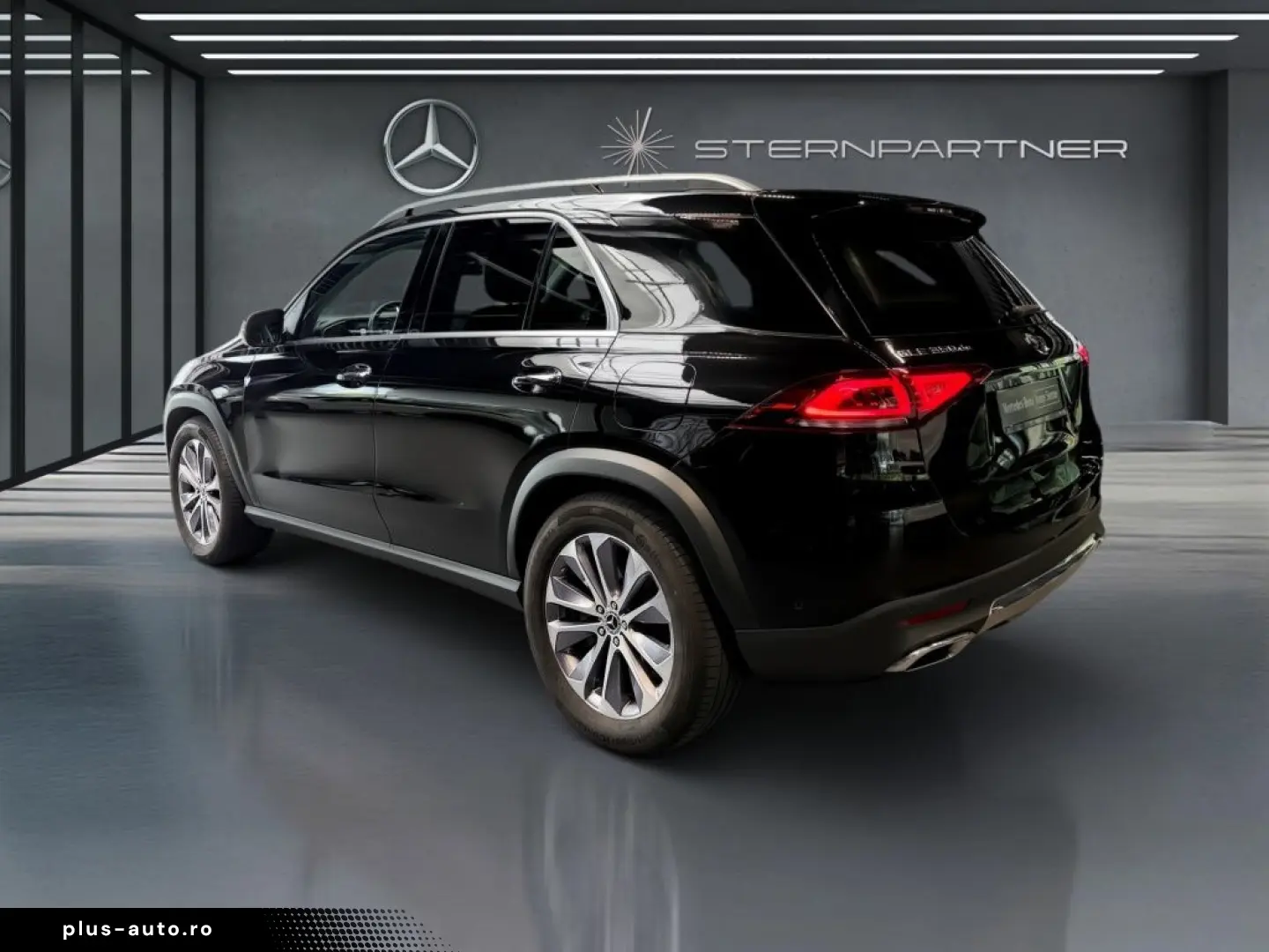 MERCEDES-BENZ GLE 350 de 4M Pano HuD Burmester 360