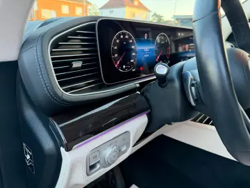 MERCEDES-BENZ GLE 300d 4Matic Facelift