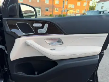 MERCEDES-BENZ GLE 300d 4Matic Facelift