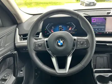 BMW X2 sDrive20d AHK Premium Finanzierung ab 0 99%