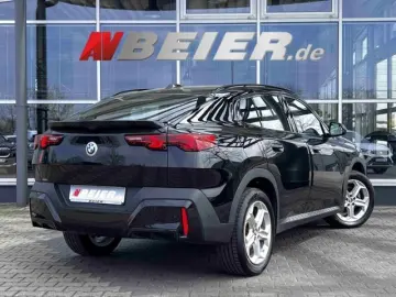 BMW X2 d ACC AHK SHZ Navi FernlichtAssi