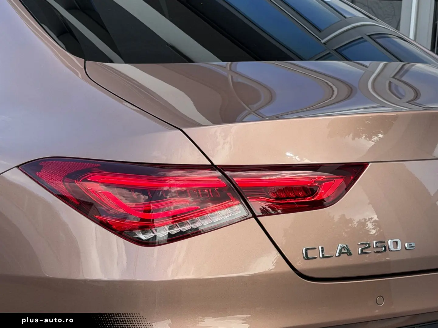 MERCEDES-BENZ CLA 250e 8G 3x AMG PANO 360 HEAD UP LE&hellip;