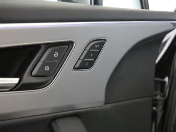 AUDI Q7 50 TDI quattro 2024 (Facelift)