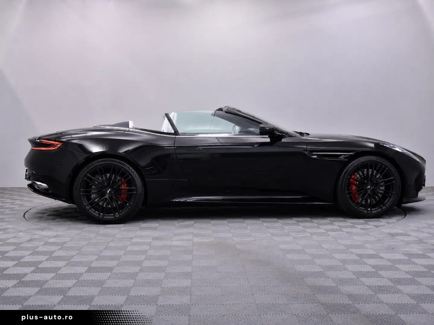 ASTON MARTIN DB 12 Volante