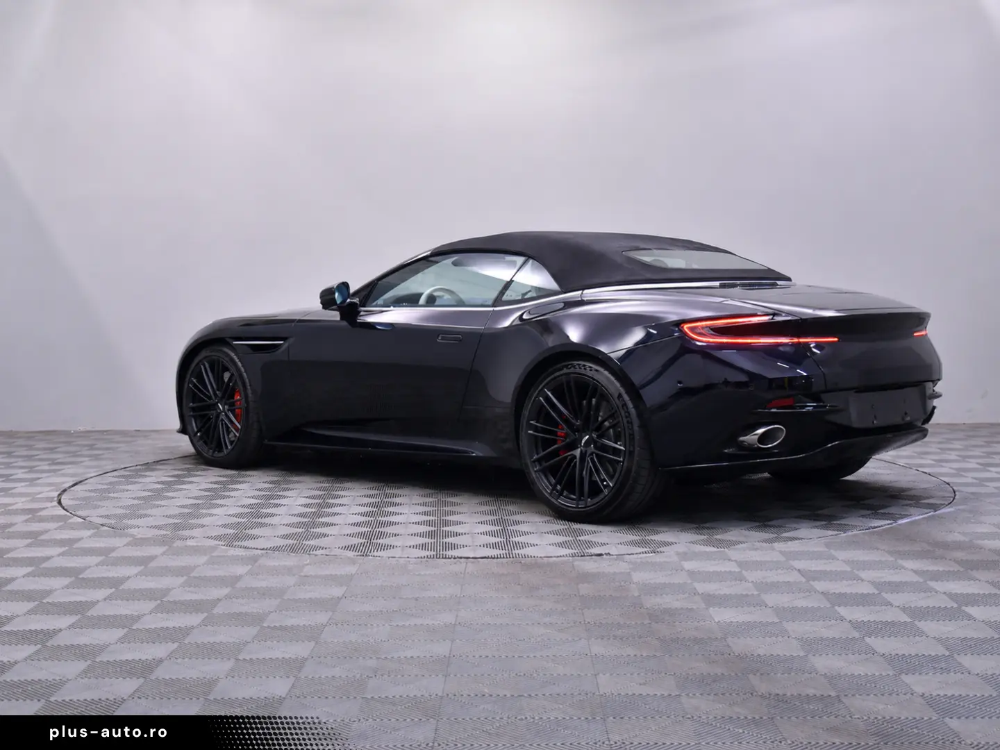 ASTON MARTIN DB 12 Volante