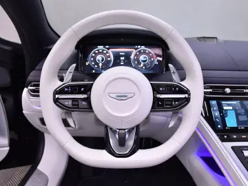 ASTON MARTIN DB 12 Volante