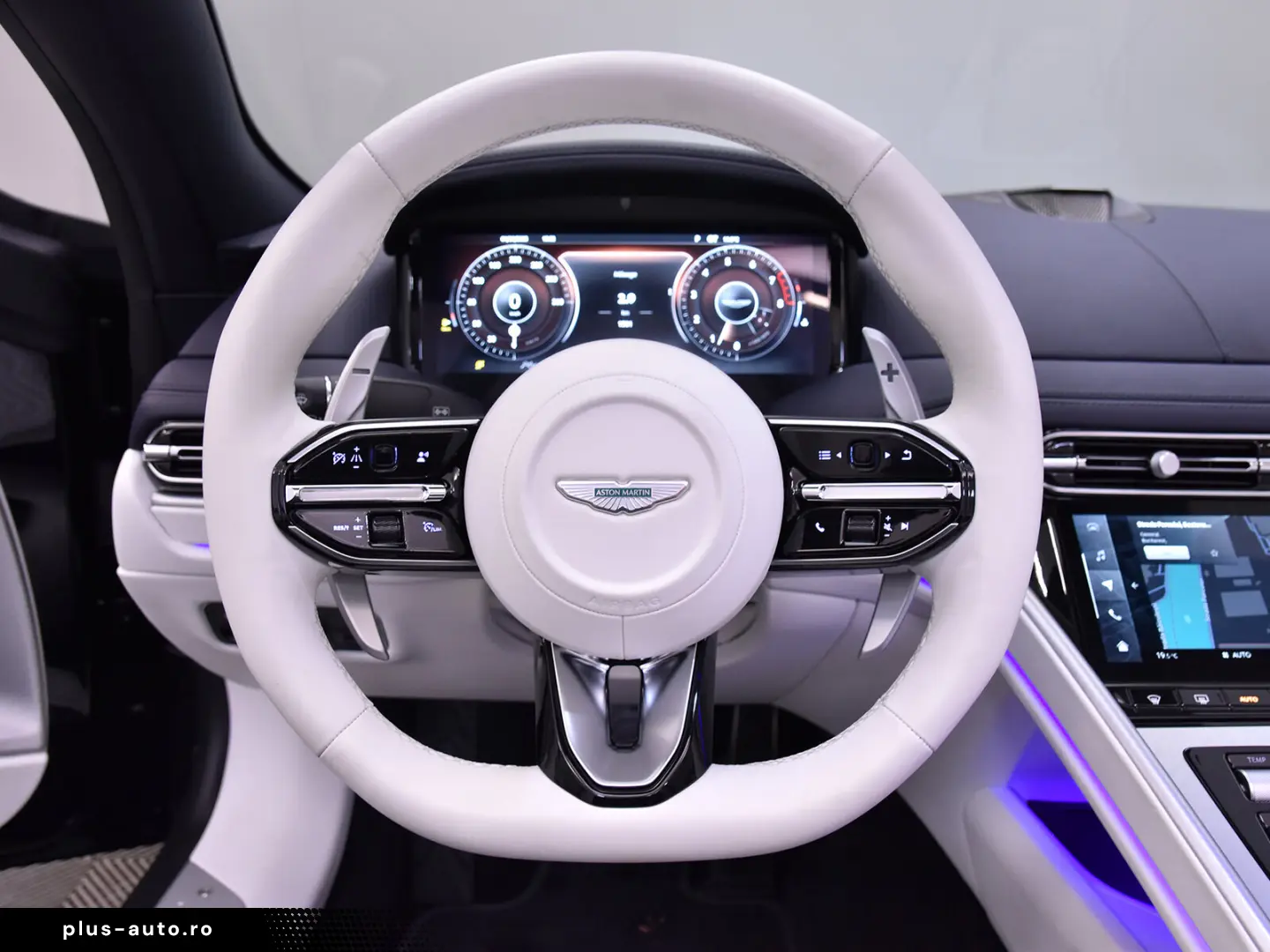 ASTON MARTIN DB 12 Volante