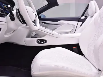 ASTON MARTIN DB 12 Volante