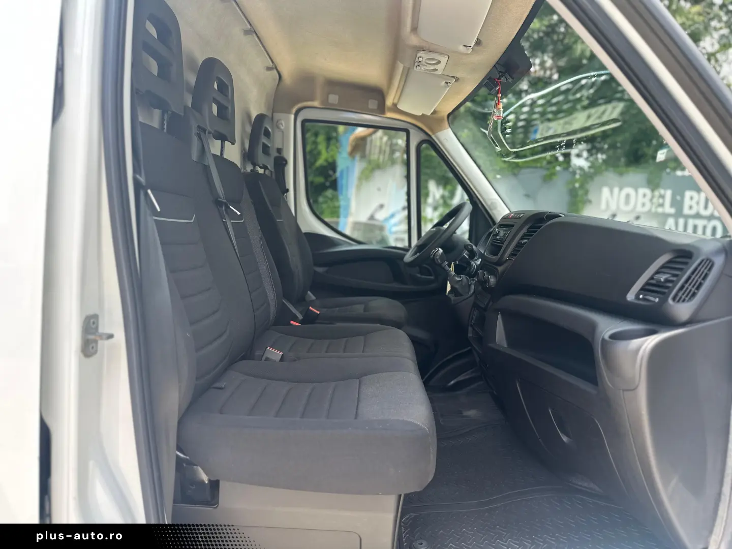 Iveco Daily 2.3 Mjet 136 CP Euro 6d punte dubla
