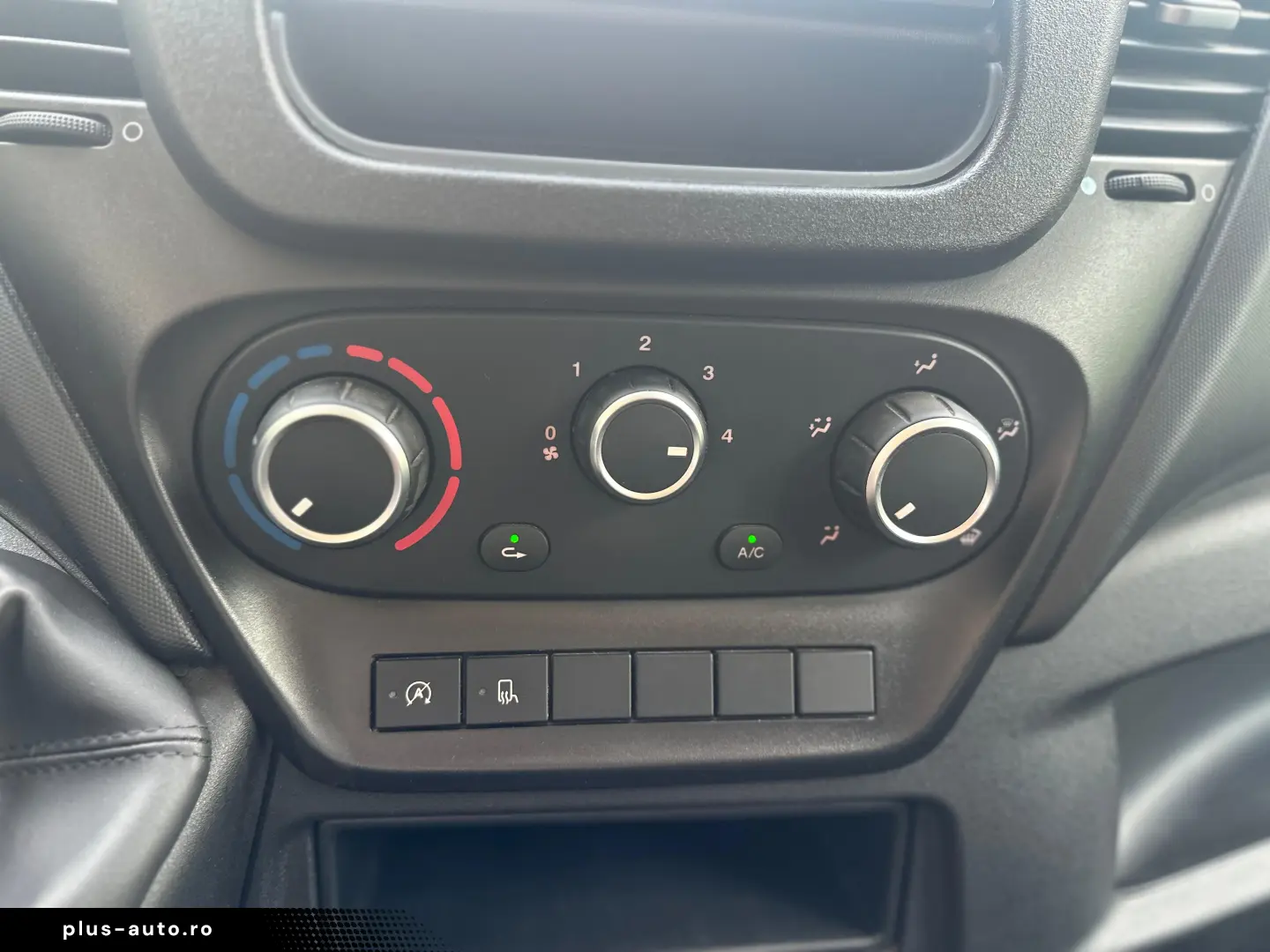 Iveco Daily 2.3 Mjet 136 CP Euro 6d punte dubla