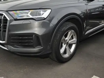 AUDI Q7 50 TDI quattro 7-locuri