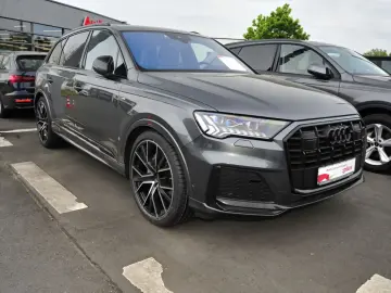 AUDI Q7 50 TDI quattro S line HD-Matrix 7 locuri