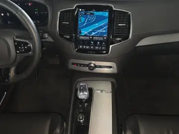 VOLVO XC90 T8 AWD Recharge Plus Dark