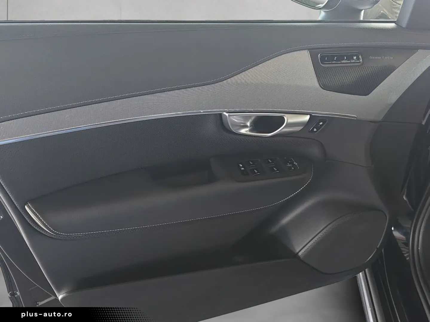 VOLVO XC90 T8 AWD Recharge Plus Dark