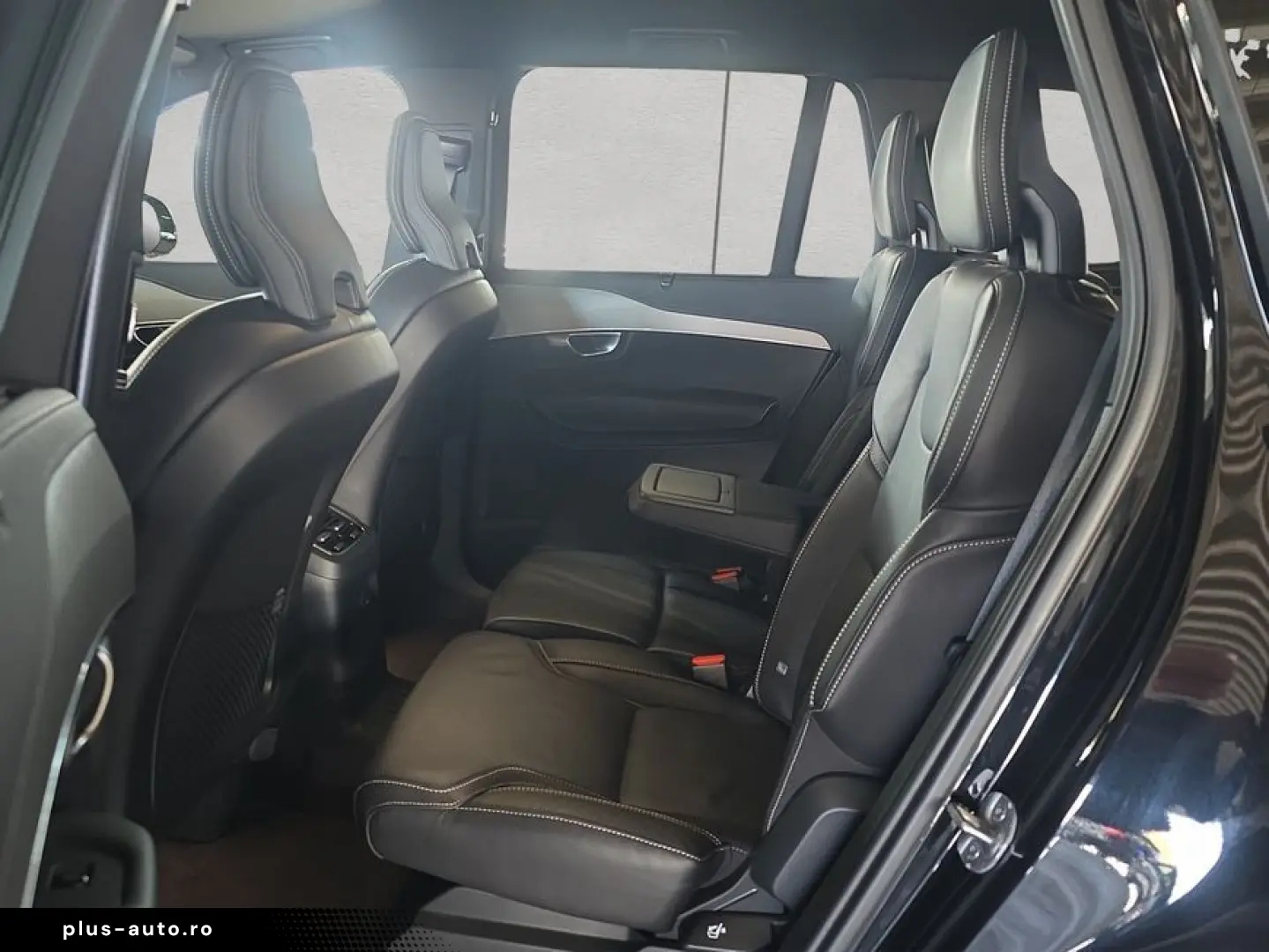 VOLVO XC90 T8 AWD Recharge Plus Dark