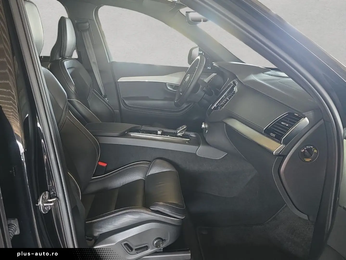 VOLVO XC90 T8 AWD Recharge Plus Dark