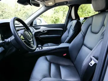 VOLVO XC90 Core Recharge Plug-In Hybrid AWD 7-Sitzer S