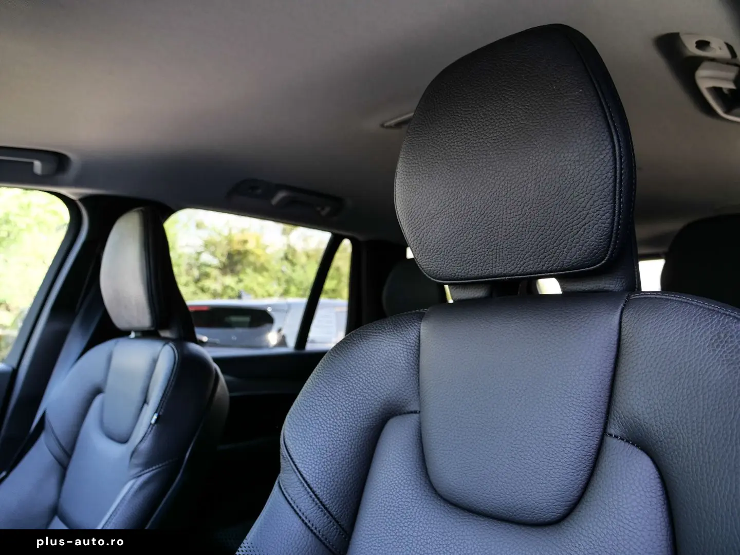 VOLVO XC90 Core Recharge Plug-In Hybrid AWD 7-Sitzer S