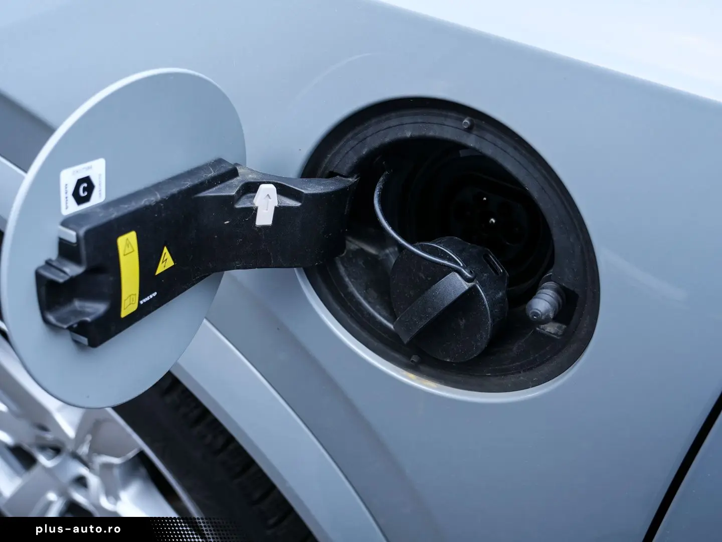 VOLVO XC90 Core Recharge Plug-In Hybrid AWD 7-Sitzer S