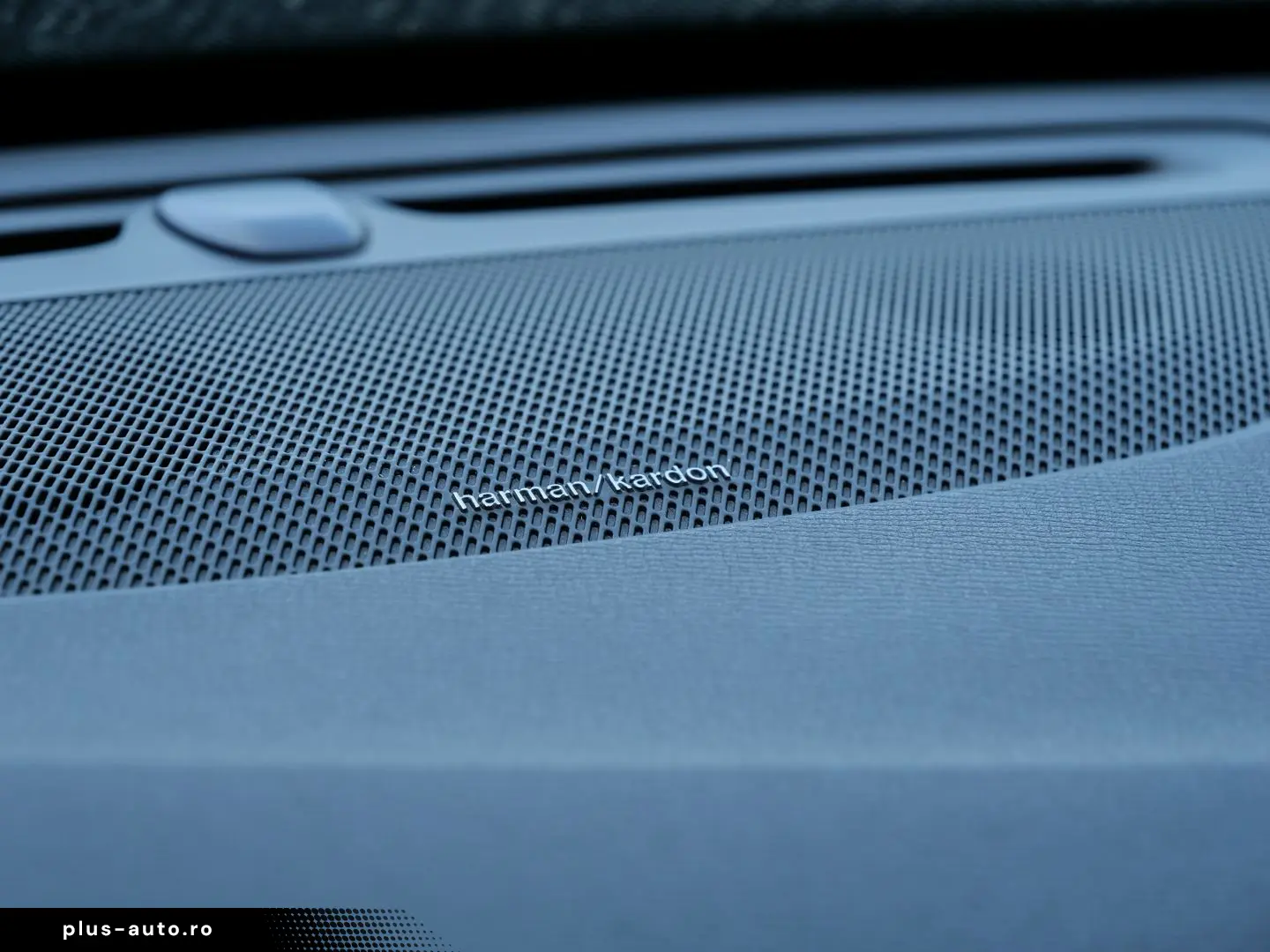 VOLVO XC90 Core Recharge Plug-In Hybrid AWD 7-Sitzer S