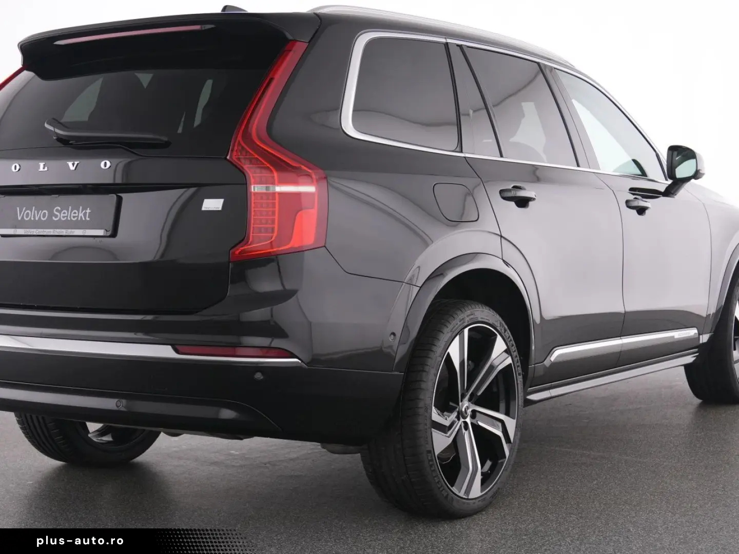 VOLVO XC90 T8 Recharge ULTIMATE BRIGHT AHK MASSAGE