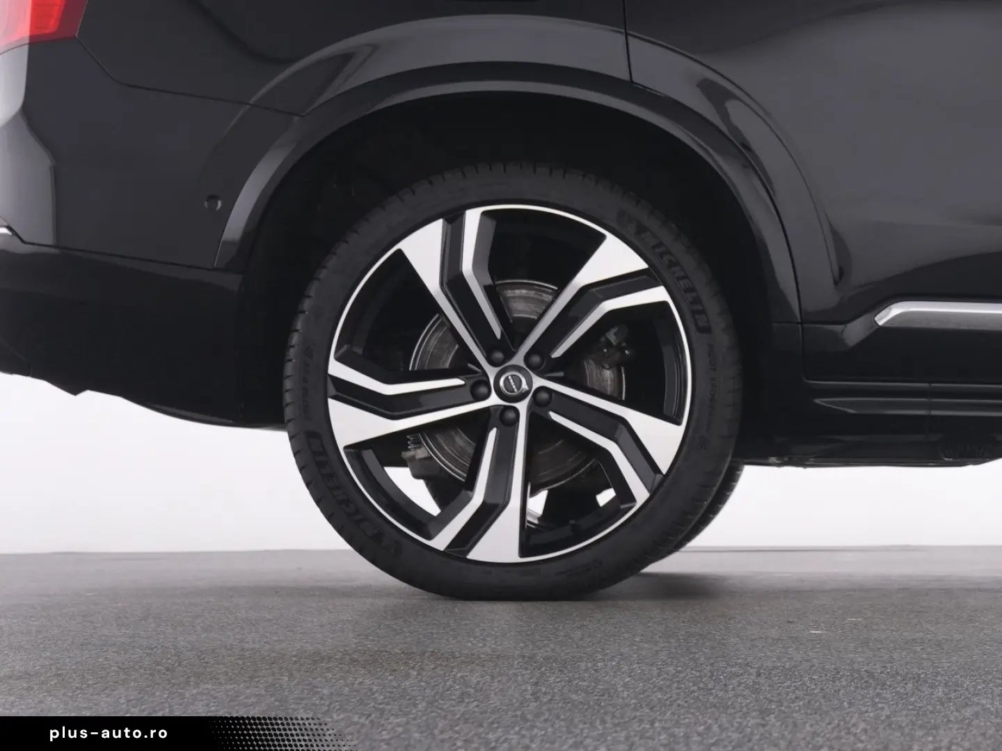 VOLVO XC90 T8 Recharge ULTIMATE BRIGHT AHK MASSAGE