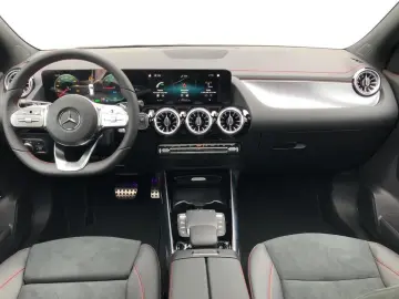 MERCEDES-BENZ EQA 250  AMG 19Z Night Fahrass. Panorama AHK
